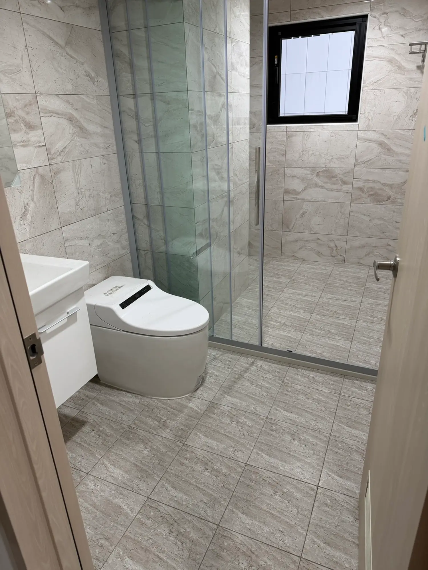 2 bedrooms apartment for rent TWD 52 800 - 26 ping - Xitun District,Taichung City slide 9