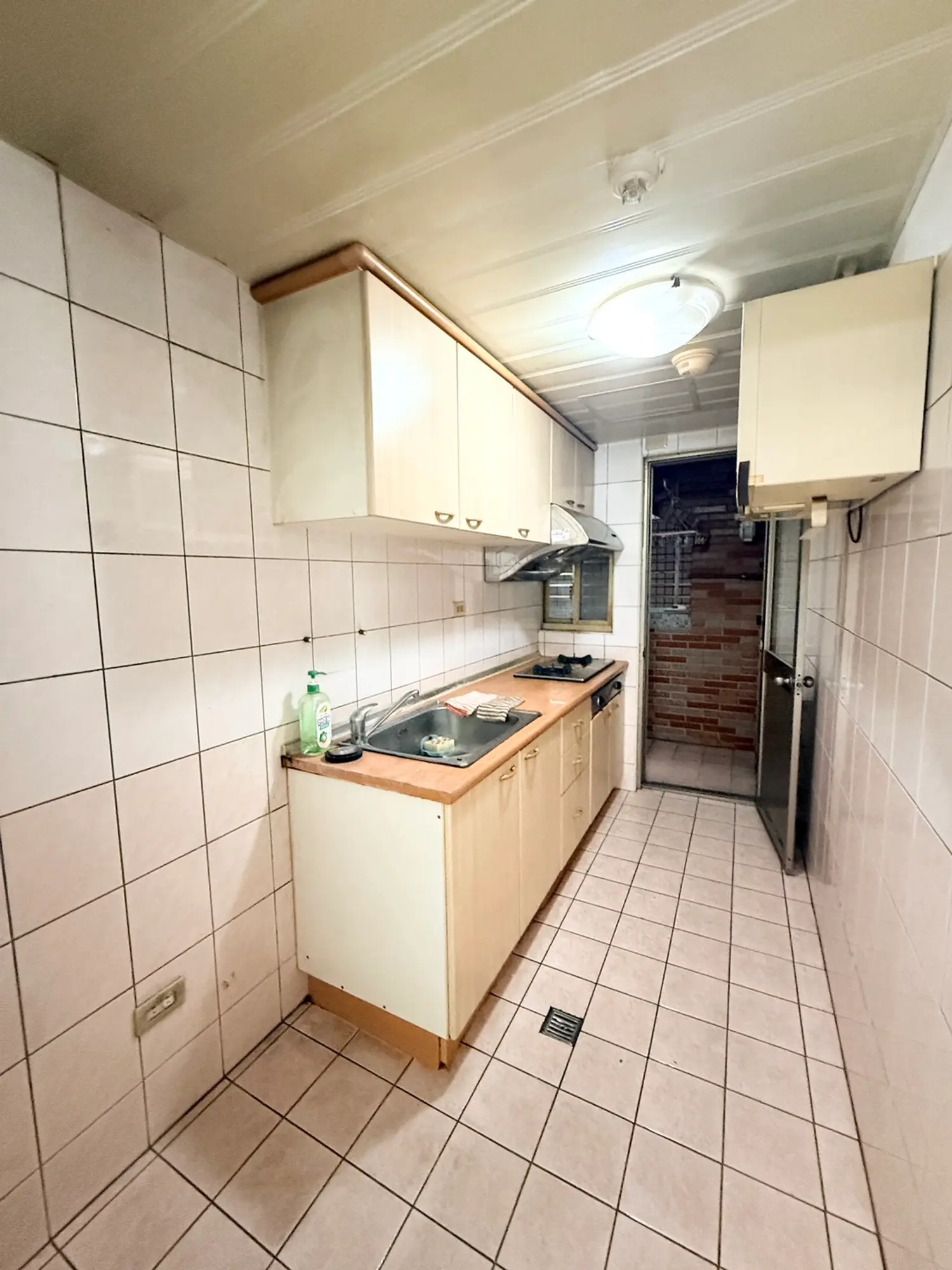 3 bedrooms apartment for sale TWD 25 580 000 - 23 ping - Xinzhuang District,New Taipei City slide 2