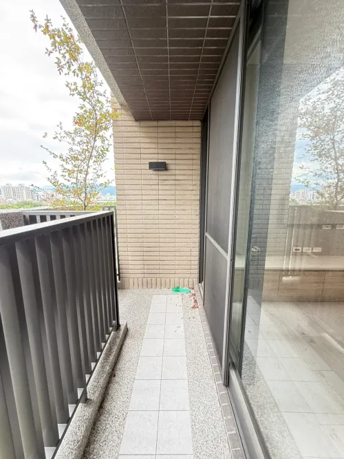 Apartment for rent TWD 33 000 - Leye 1st Rd - 3 bedrooms