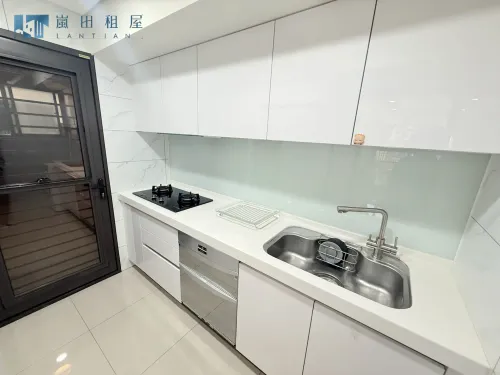 Apartment for rent TWD 24 000 - Section 3, Minzu Rd - 3 bedrooms