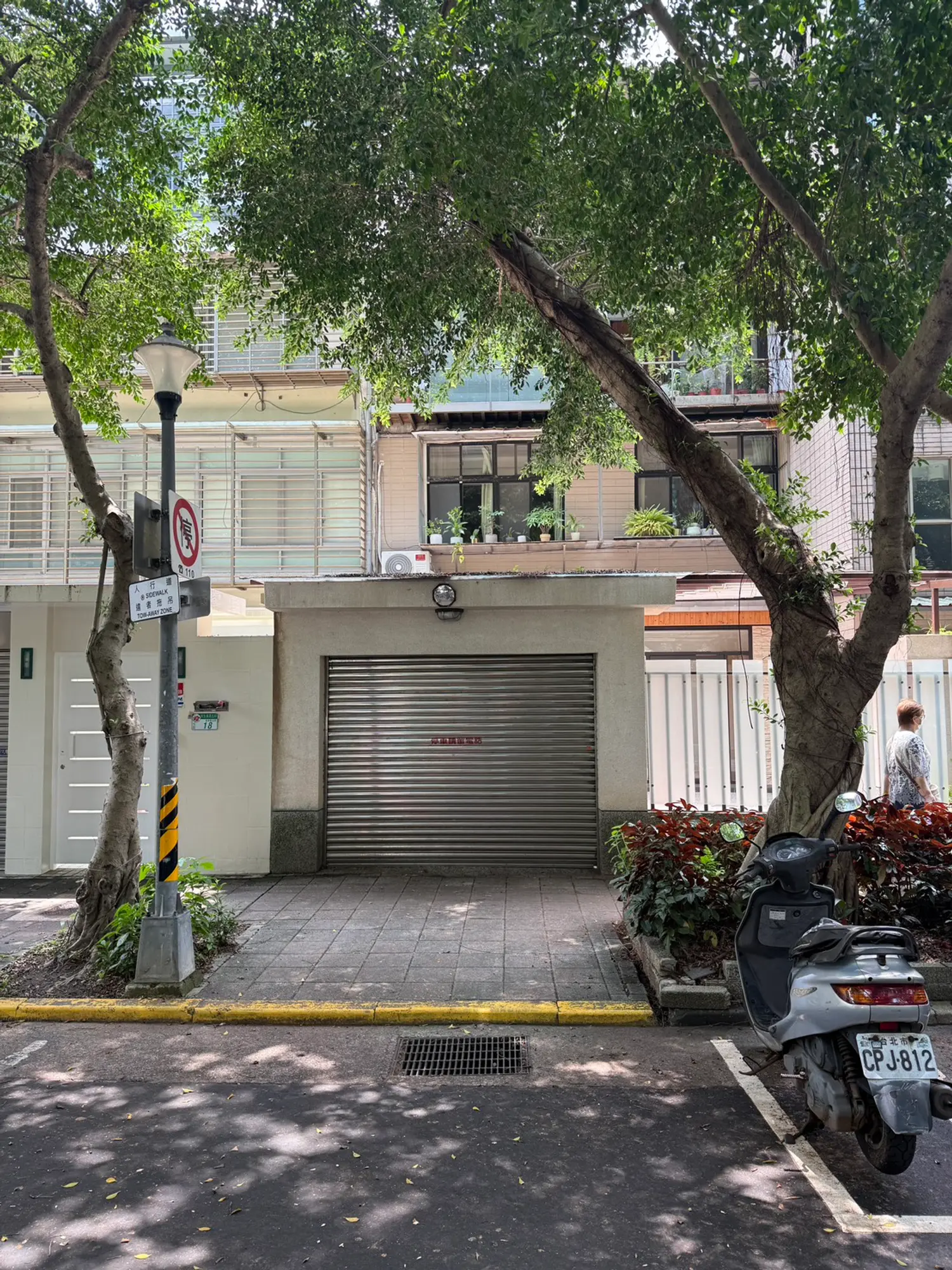 2 bedrooms apartment for rent TWD 105 000 - 39 ping - Songshan District,Taipei City slide 11