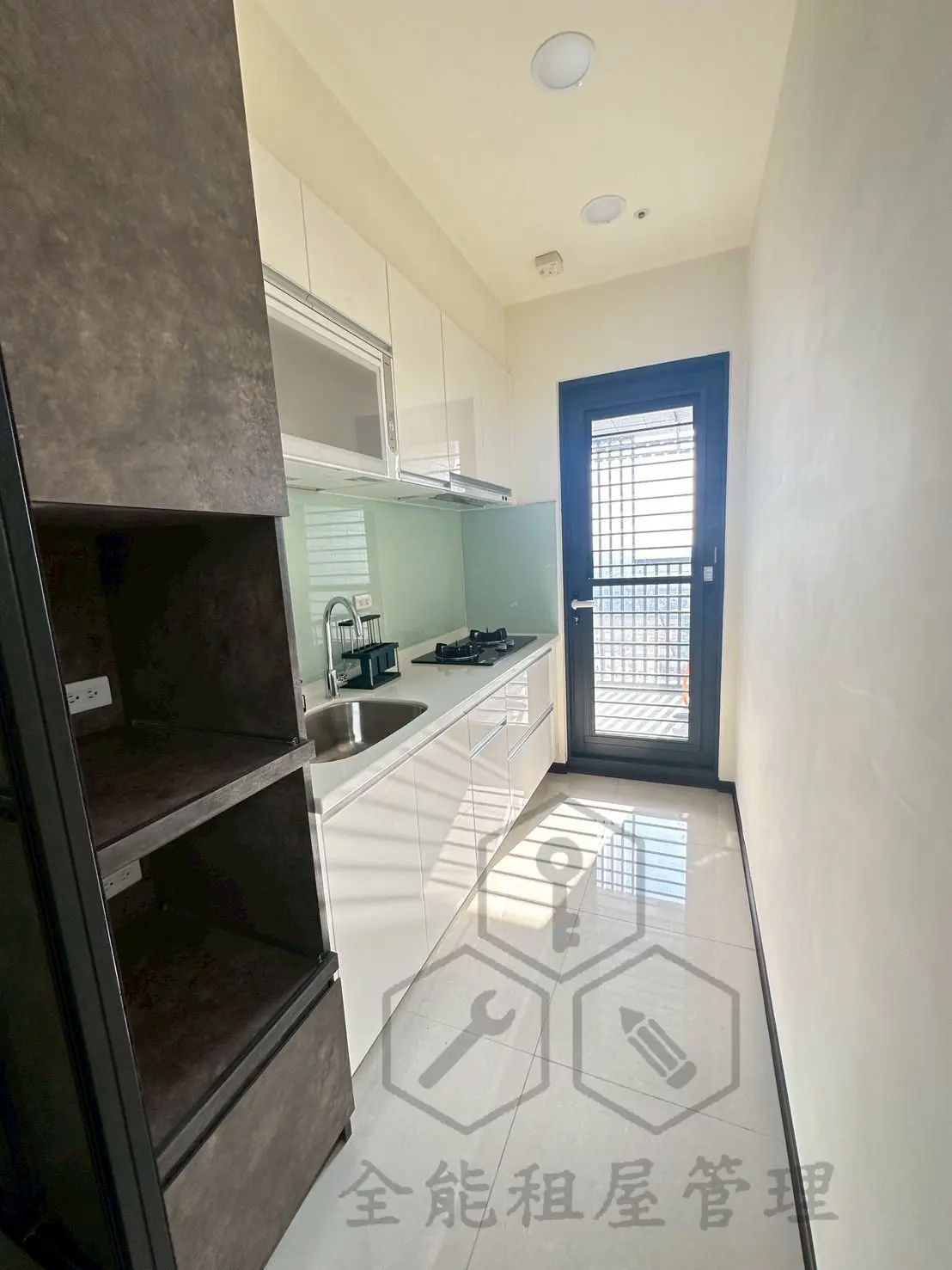 2 房 歸仁區, 台南市公寓出租 | NT$ 20 000 | 15 坪 slide 2