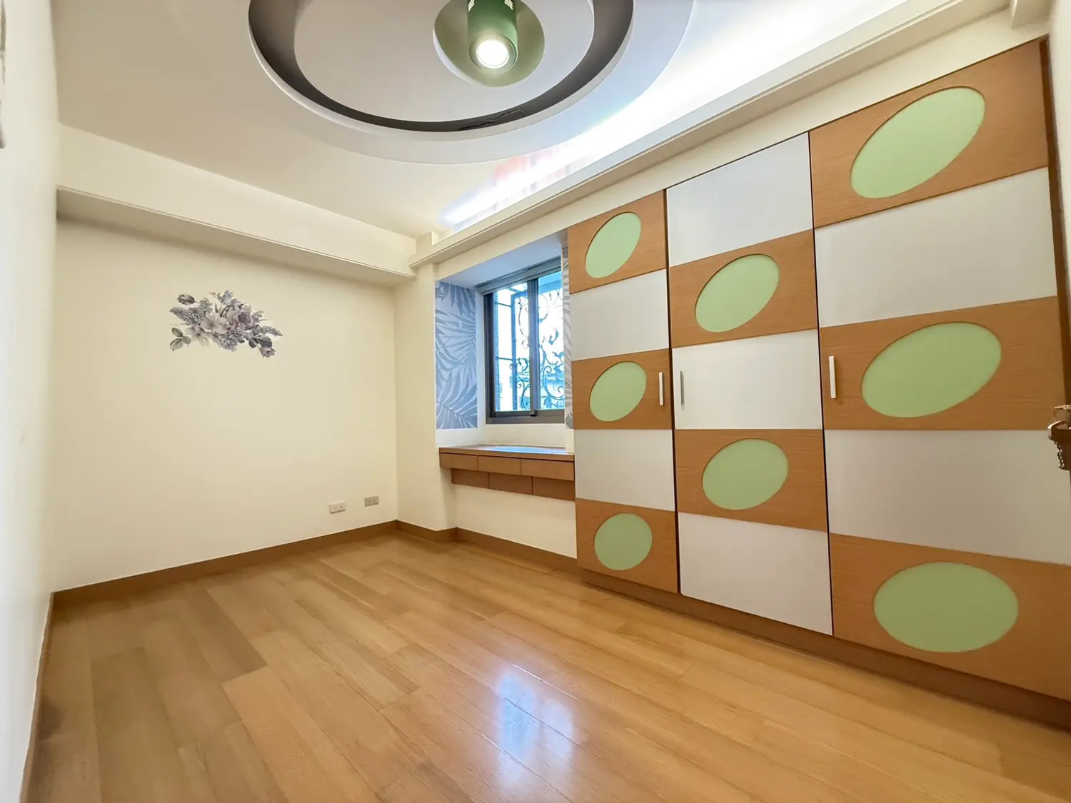 3 bedrooms apartment for sale TWD 5 280 000 - 26 ping - Songshan District,Taipei City slide 6