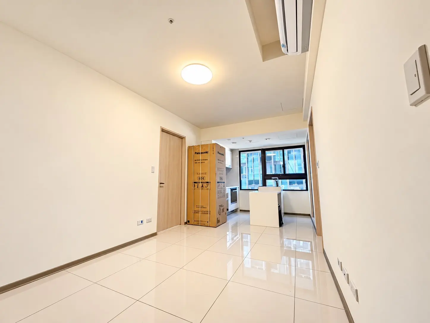 2 bedrooms apartment for rent in Xitun District, Taichung City | NT$ 28 000 | 15 ping slide 5