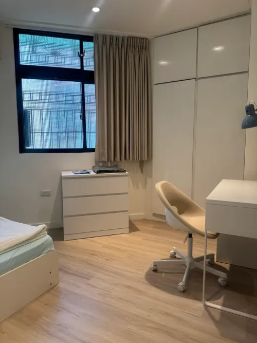 Room for rent NT$ 15 000 - Ningbo W St - 4 bedrooms