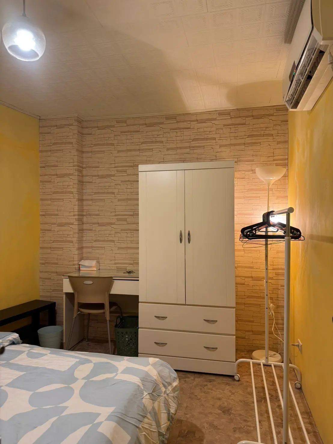 Room for rent in Taipei City, Zhongzheng District | NT$ 10 600 | 3 ping slide 7