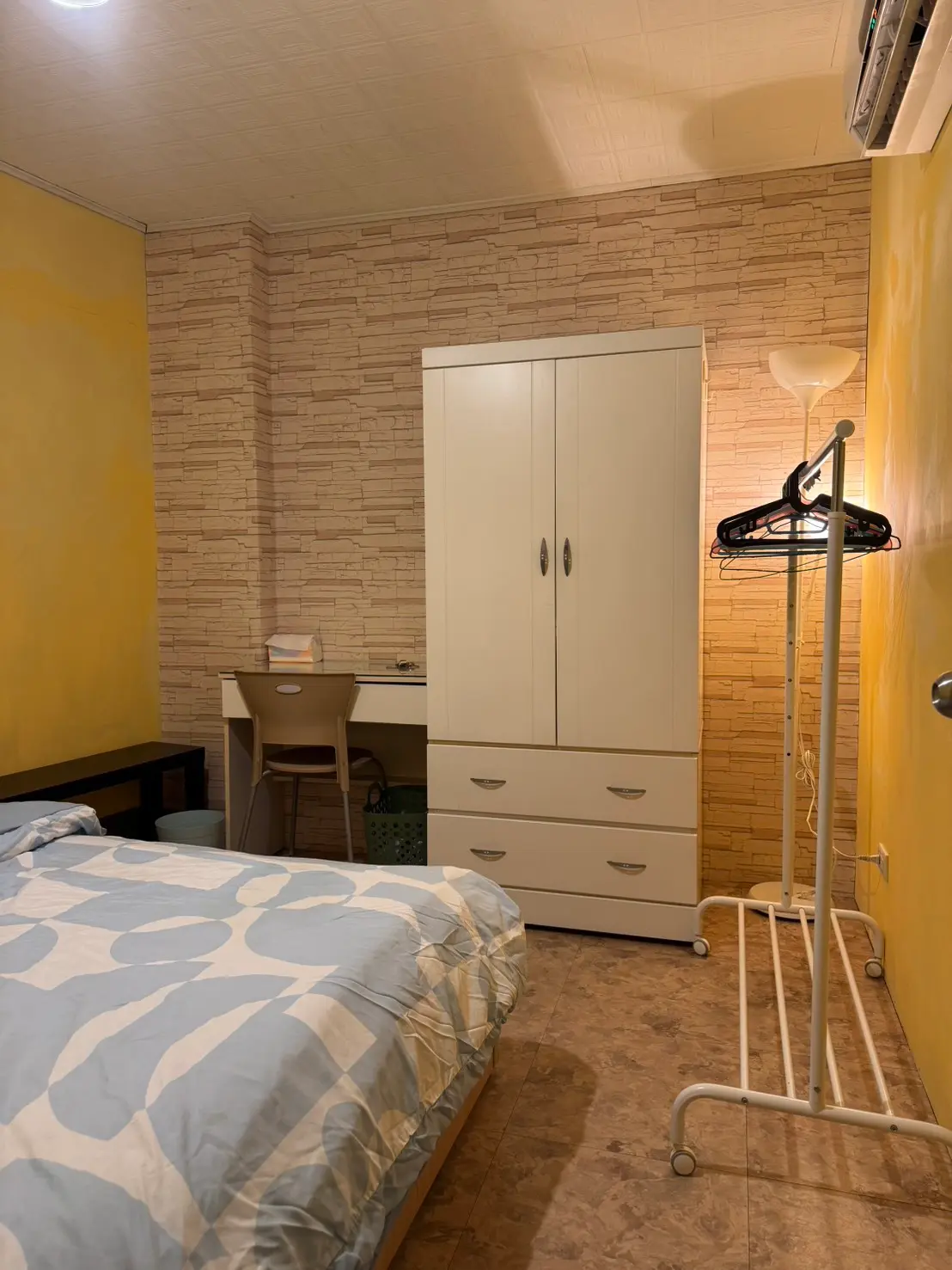 Room for rent in Taipei City, Zhongzheng District | NT$ 10 600 | 3 ping slide 9