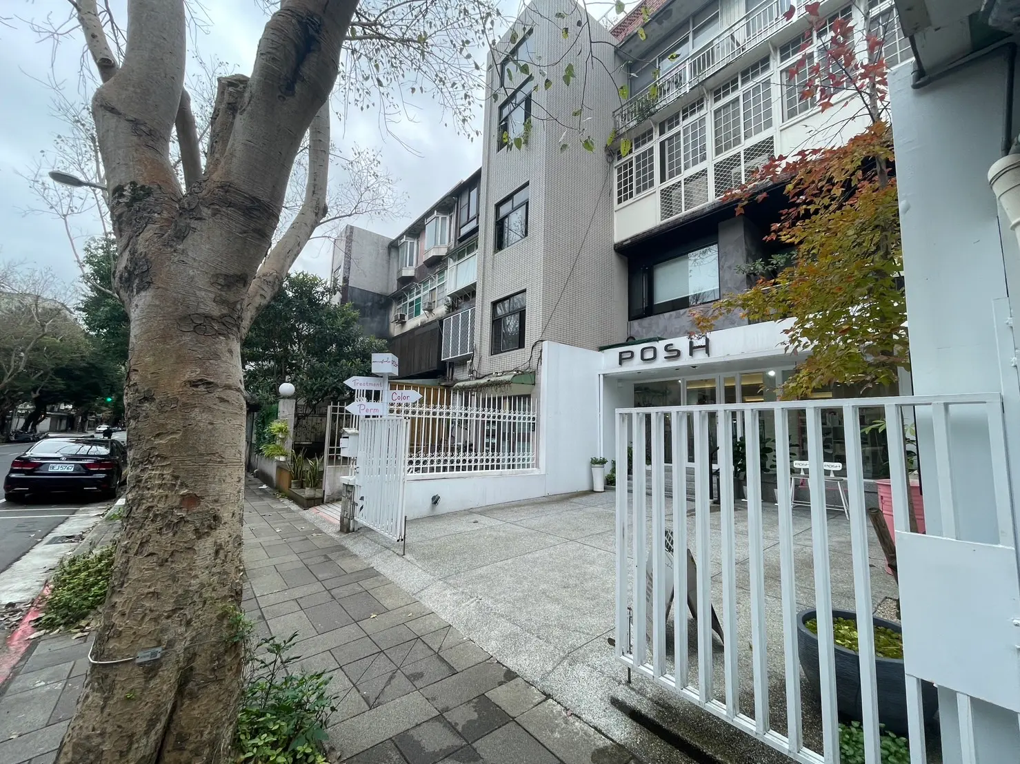 Studio apartment for sale in Songshan District, Taipei City | NT$ 79 800 000 | 36 ping slide 2