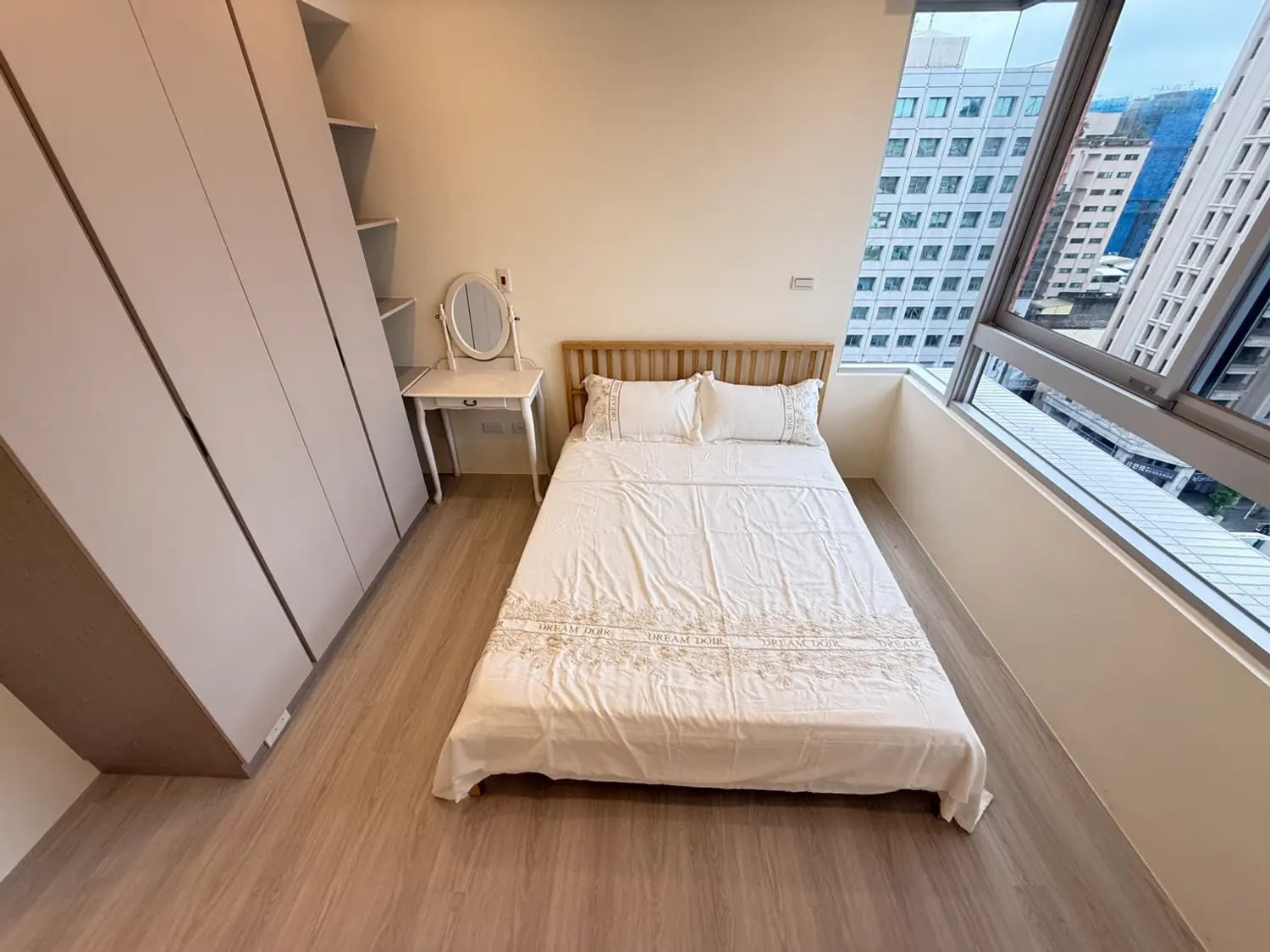 2 bedrooms apartment for rent TWD 38 000 - 25 ping - West District,Taichung City slide 7