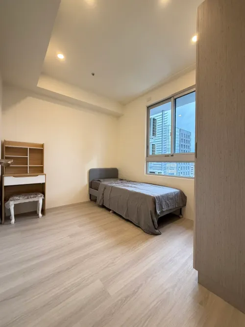 Apartment for rent TWD 38 000 - Jingmei St - 2 bedrooms