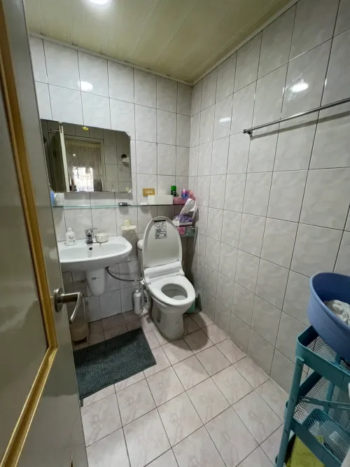 3 bedrooms apartment for rent TWD 28 000 - 30 ping - Sanmin District, Kaohsiung City slide 1