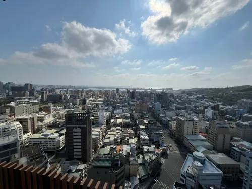 4 bedrooms apartment for rent TWD 38 000 - 45 ping - Yancheng District, Kaohsiung City slide 4