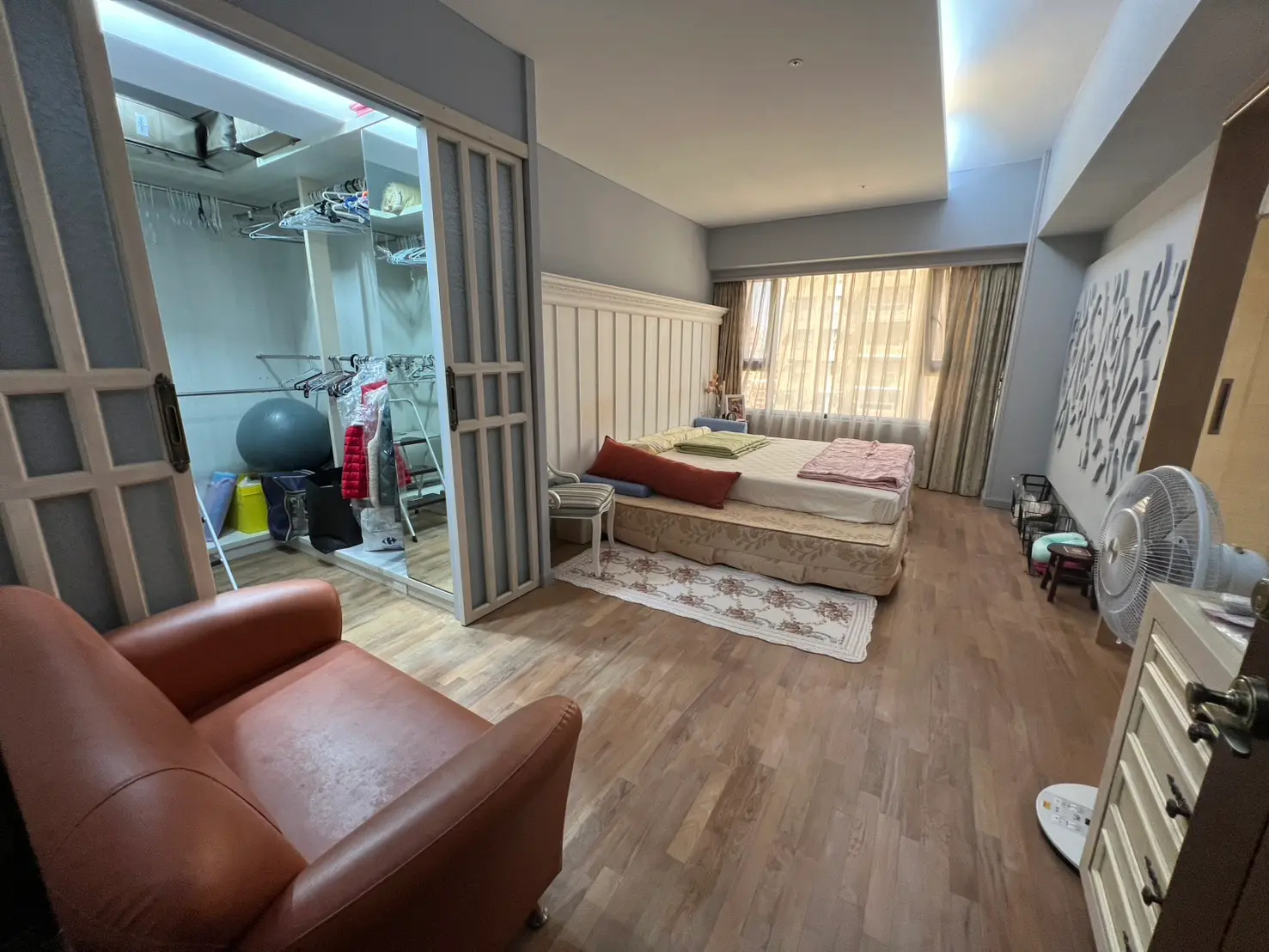 2 bedrooms apartment for rent in Sanmin District, Kaohsiung City | TWD 45 000 | 40 ping slide 0