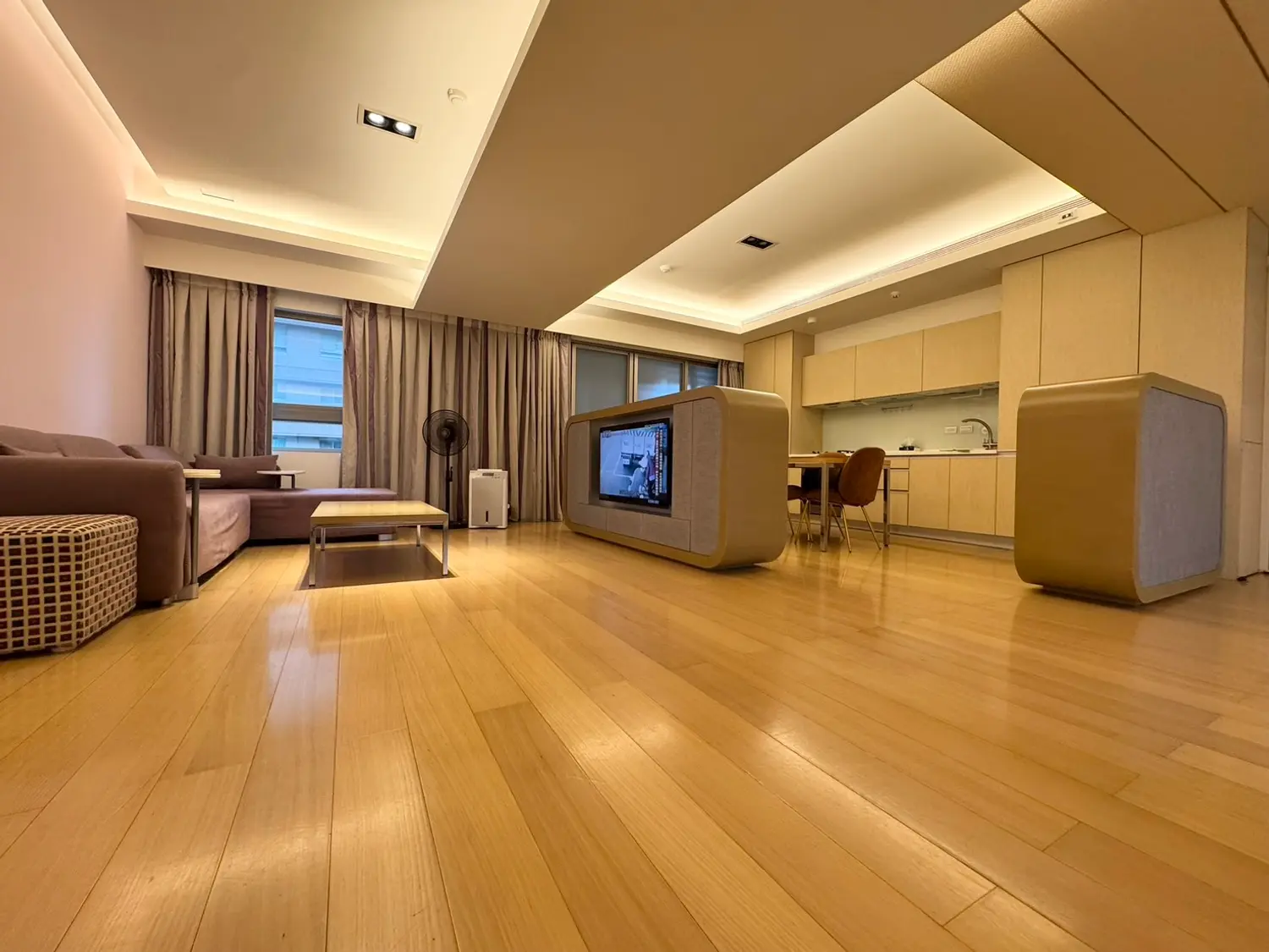 4 bedrooms apartment for rent TWD 120 000 - 60 ping - Neihu District,Taipei City slide 0