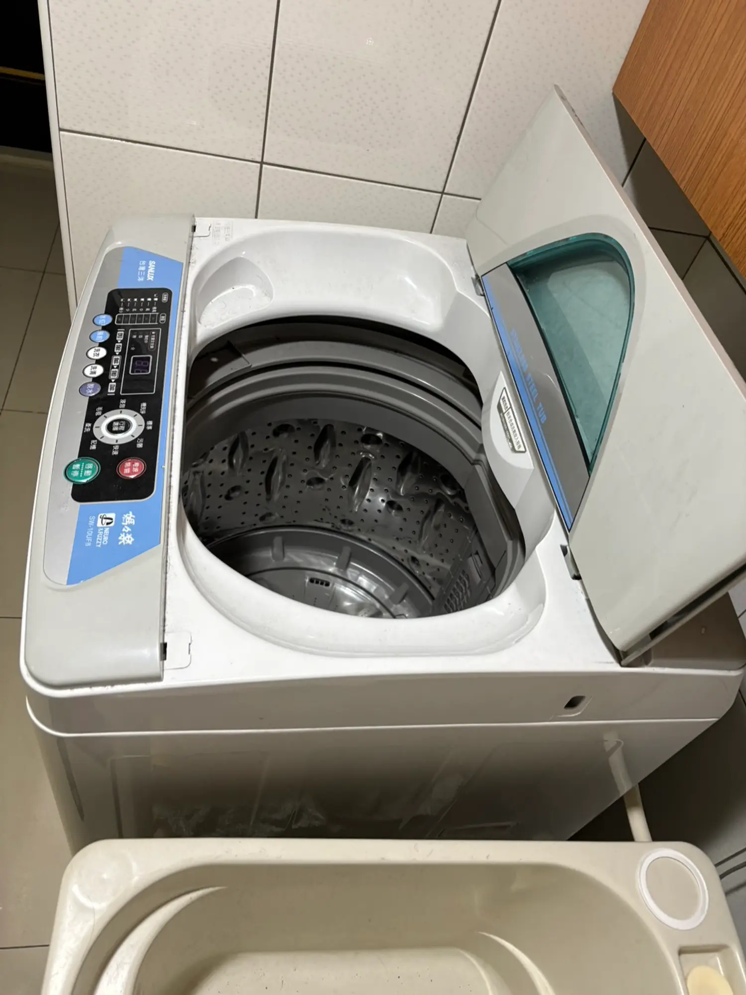 Room for rent in New Taipei City, Yonghe District | TWD 12 800 | 6 ping slide 5