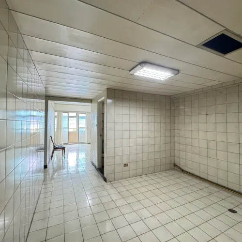 3 bedrooms apartment for sale in Songshan District, Taipei City | TWD 28 800 000 | 22 ping slide 3