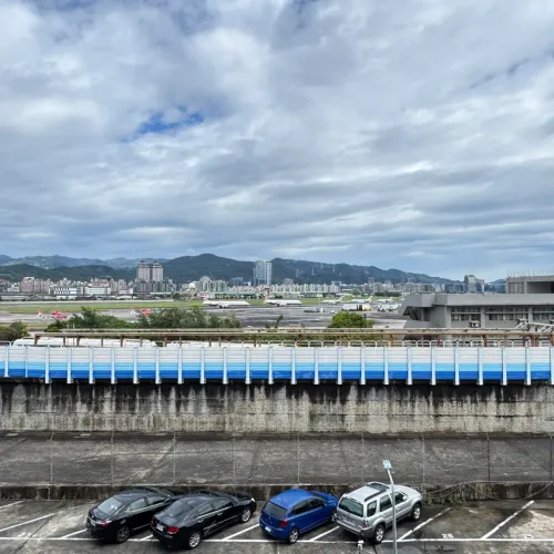 3 bedrooms apartment for sale in Songshan District, Taipei City | TWD 28 800 000 | 22 ping slide 7