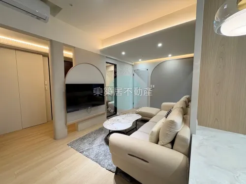 Apartment for rent TWD 33 900 - Section 2, Yonghua Road - 3 bedrooms