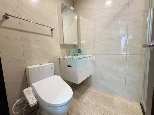 Apartment for rent TWD 33 900 - Section 2, Yonghua Road - 3 bedrooms