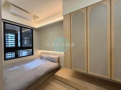 Apartment for rent TWD 33 900 - Section 2, Yonghua Road - 3 bedrooms