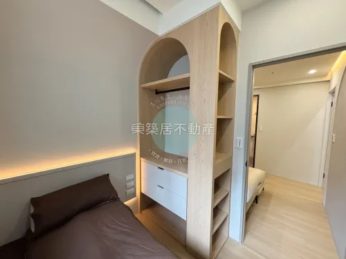 Apartment for rent TWD 33 900 - Section 2, Yonghua Road - 3 bedrooms