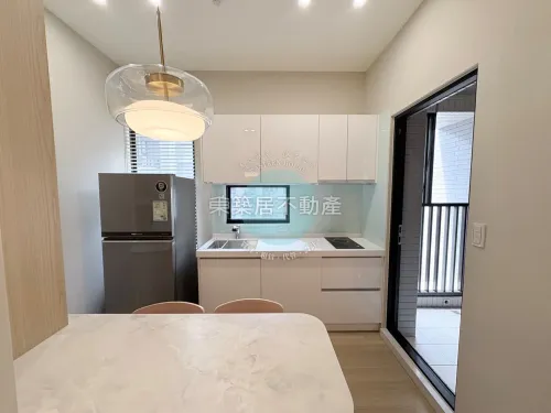 Apartment for rent TWD 33 900 - Section 2, Yonghua Road - 3 bedrooms