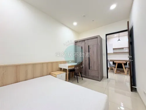 Apartment for rent TWD 39 000 - Section 2, Yonghua Road - 3 bedrooms