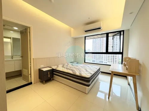 Apartment for rent NT$ 33 900 - Guoping North Road - 3 bedrooms