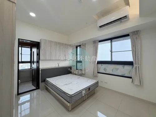 Apartment for rent NT$ 40 800 - Section 2, Yonghua Road - 3 bedrooms