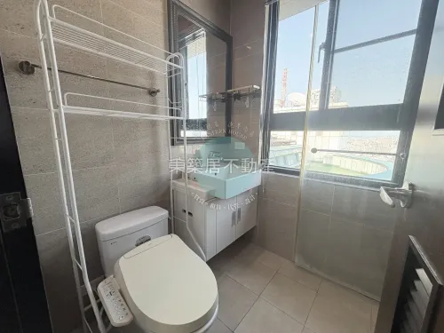 Apartment for rent NT$ 40 800 - Section 2, Yonghua Road - 3 bedrooms