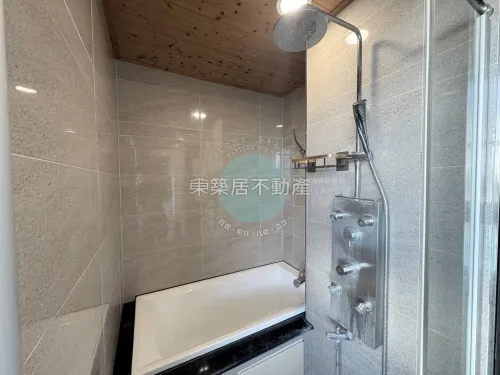 Apartment for rent NT$ 40 800 - Section 2, Yonghua Road - 3 bedrooms