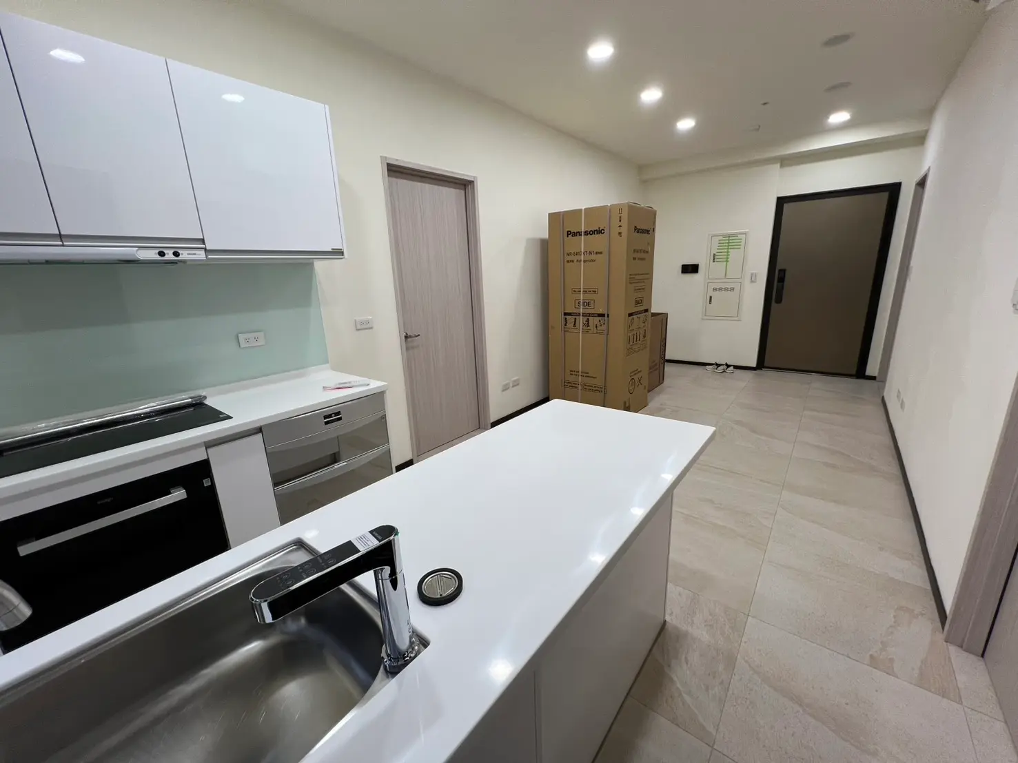 2 bedrooms apartment for rent in Zuoying District, Kaohsiung City | NT$ 25 000 | 18 ping slide 9