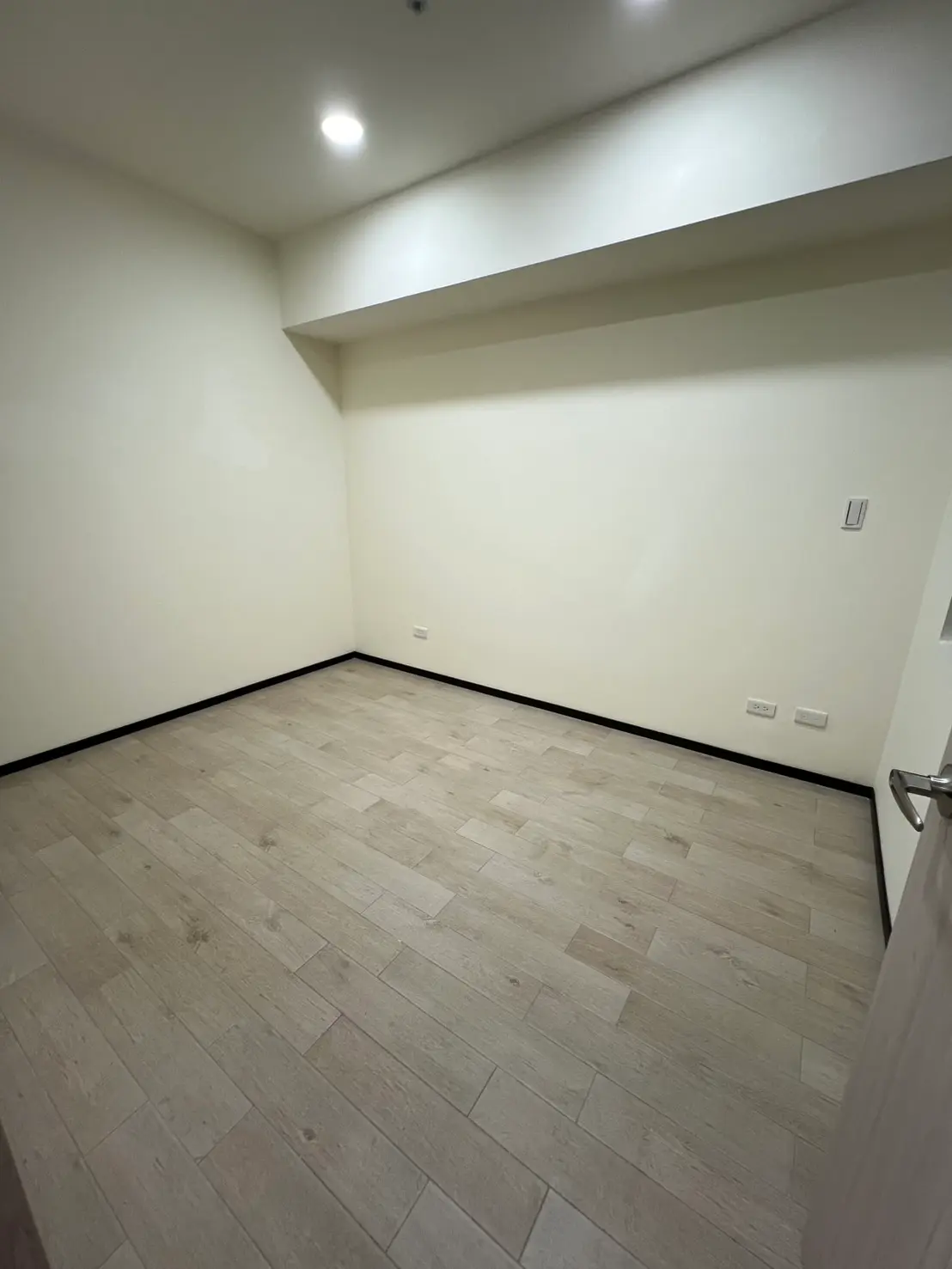 2 bedrooms apartment for rent in Zuoying District, Kaohsiung City | NT$ 25 000 | 18 ping slide 3