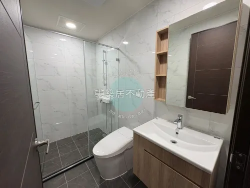 Apartment for rent NT$ 25 000 - Chongxian 1st Road - 2 bedrooms