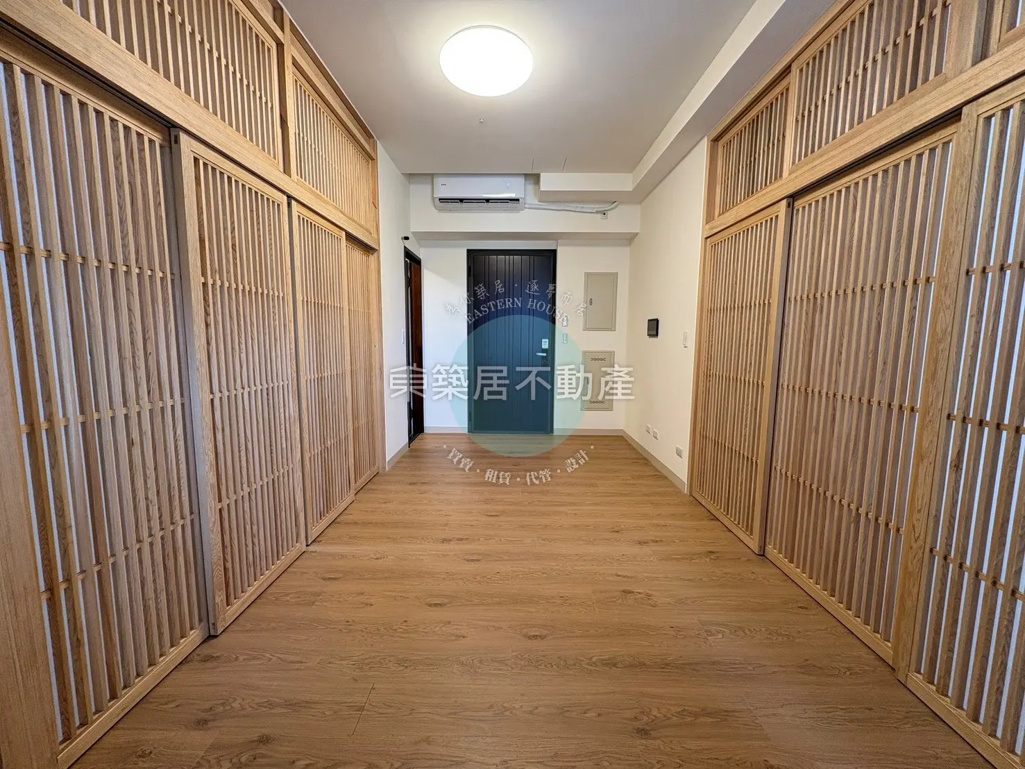 2 bedrooms apartment for rent in Anping District, Tainan City | NT$ 23 000 | 13 ping slide 1