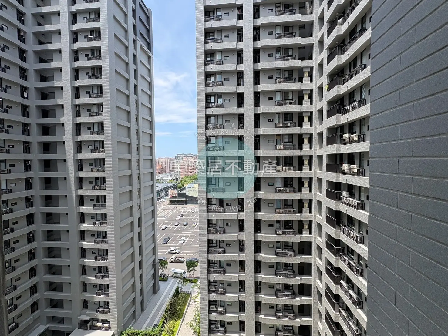 2 bedrooms apartment for rent in Anping District, Tainan City | NT$ 23 000 | 13 ping slide 6