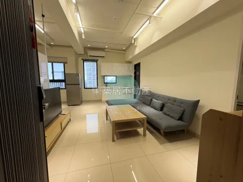 2 bedrooms apartment for rent in Anping District, Tainan City | NT$ 28 800 | 17 ping slide 1