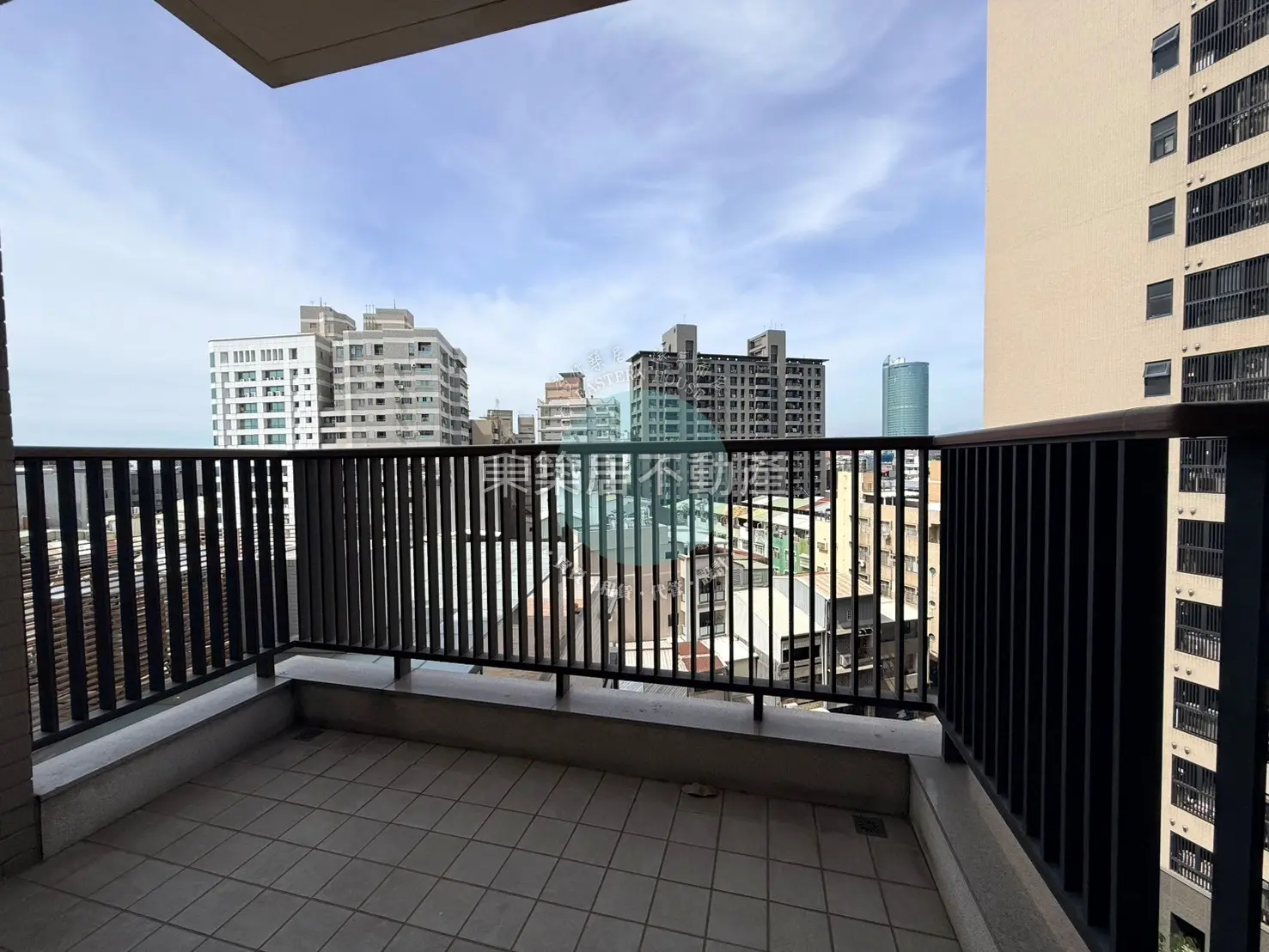 3 bedrooms apartment for rent in West Central District, Tainan City | NT$ 49 800 | 37 ping slide 7