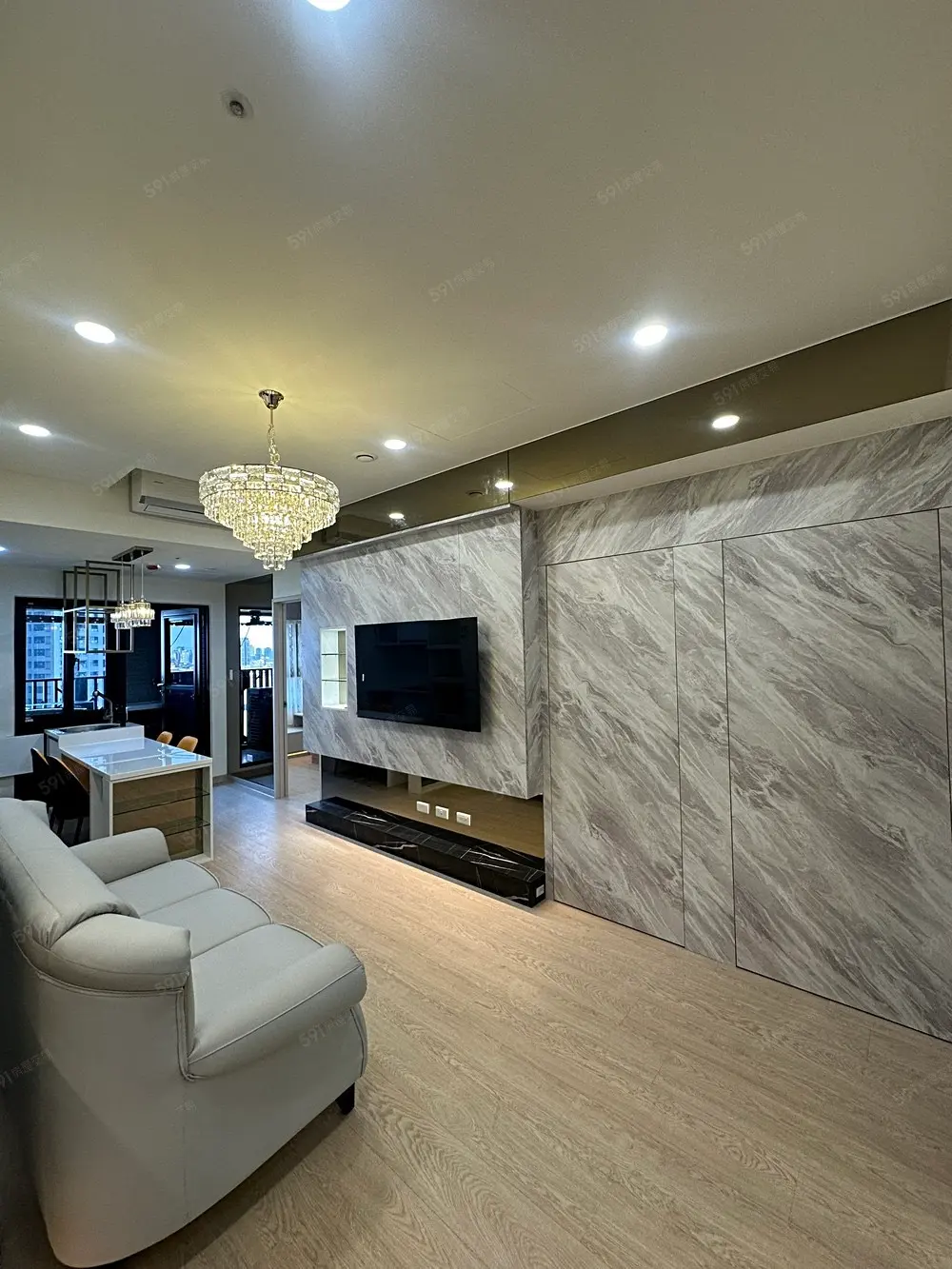 3 bedrooms apartment for rent in Xitun District, Taichung City | NT$ 45 000 | 34 ping slide 9