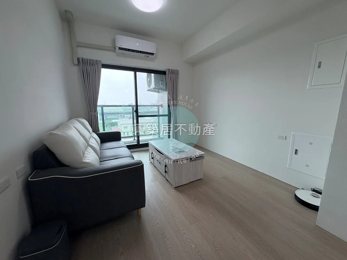 3 bedrooms apartment for sale in Anding District, Tainan City | NT$ 12 880 000 | 22 ping slide 0