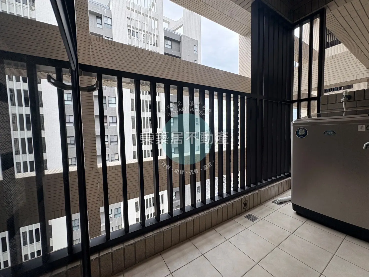 2 bedrooms apartment for rent in Anping District, Tainan City | NT$ 30 800 | 16 ping slide 11