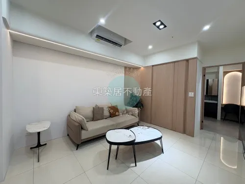 2 bedrooms apartment for rent in Anping District, Tainan City | NT$ 30 800 | 16 ping slide 1