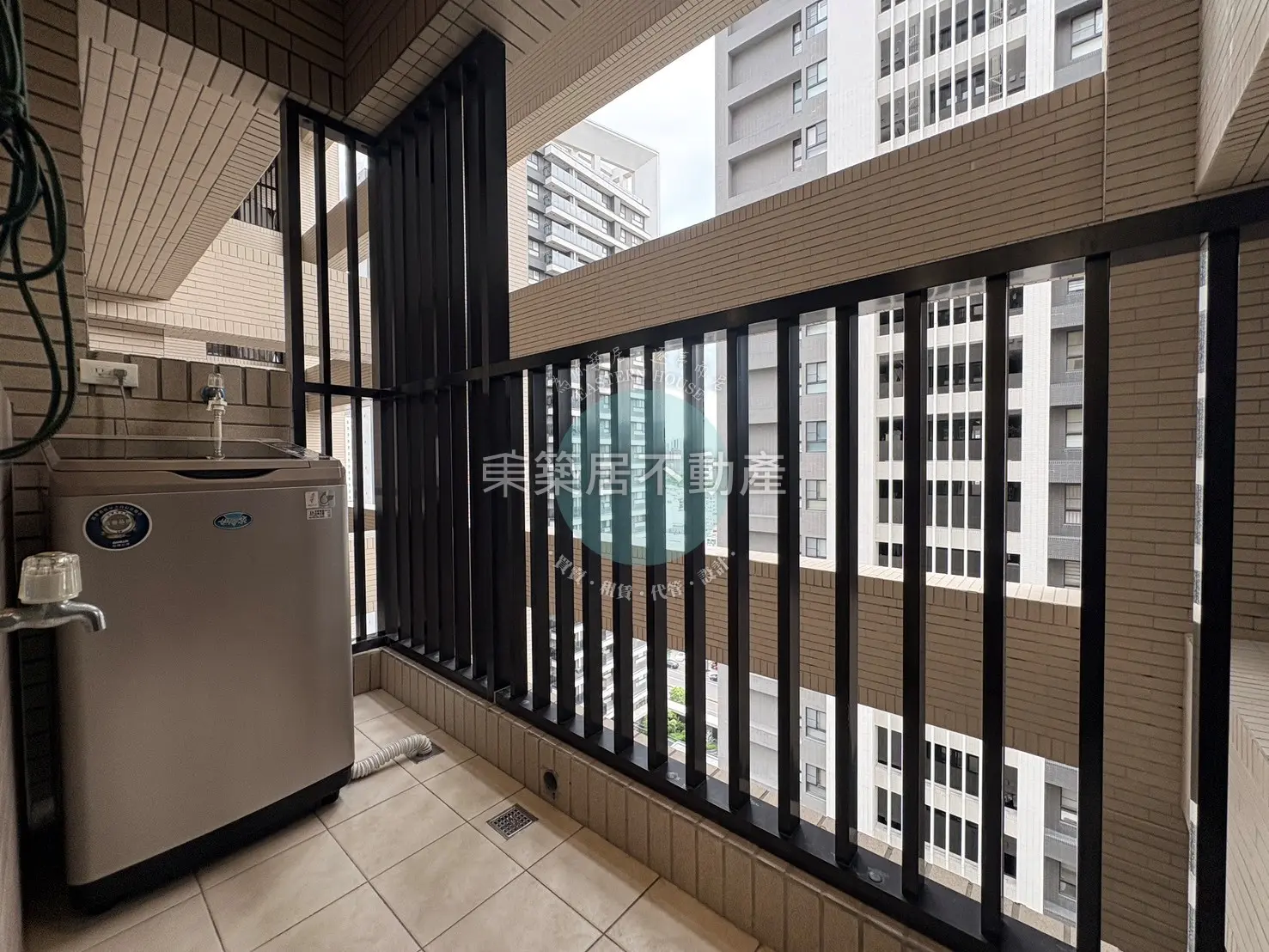 2 bedrooms apartment for rent in Anping District, Tainan City | NT$ 30 800 | 16 ping slide 11