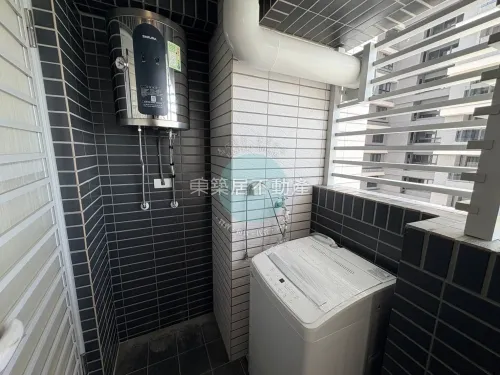 2 bedrooms apartment for rent in Annan District, Tainan City | NT$ 25 000 | 13 ping slide 11