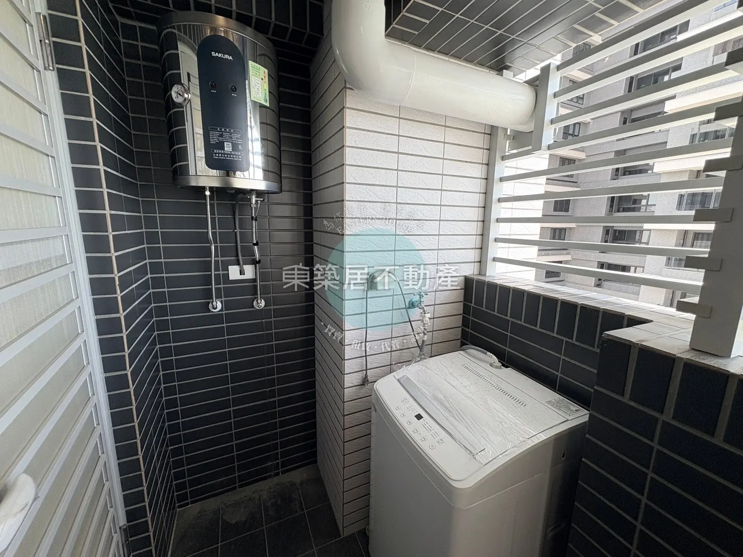 2 bedrooms apartment for rent in Annan District, Tainan City | NT$ 25 000 | 13 ping slide 11