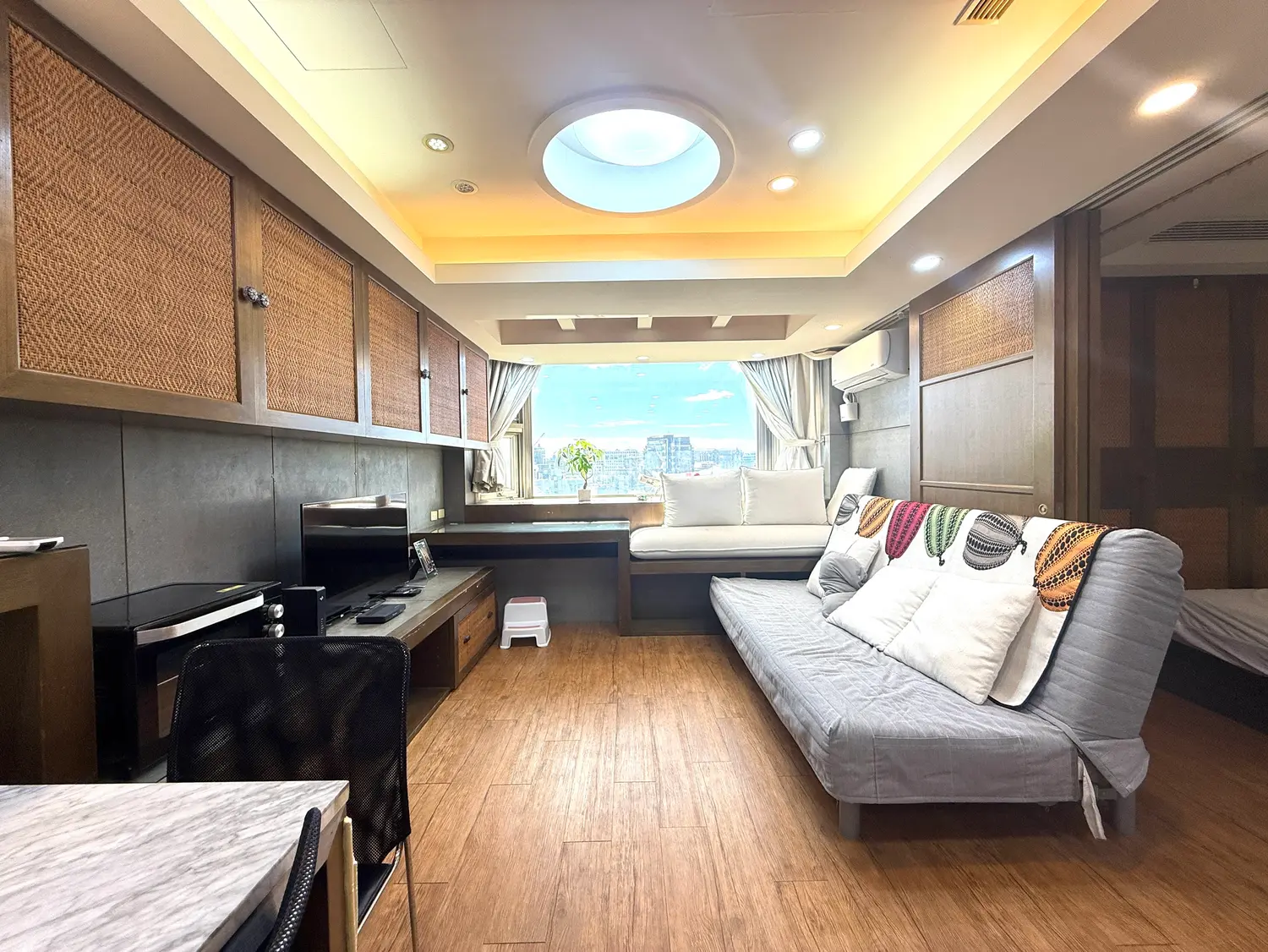 2 bedrooms apartment for sale TWD 35 880 000 - 18 ping - Songshan District,Taipei City slide 1