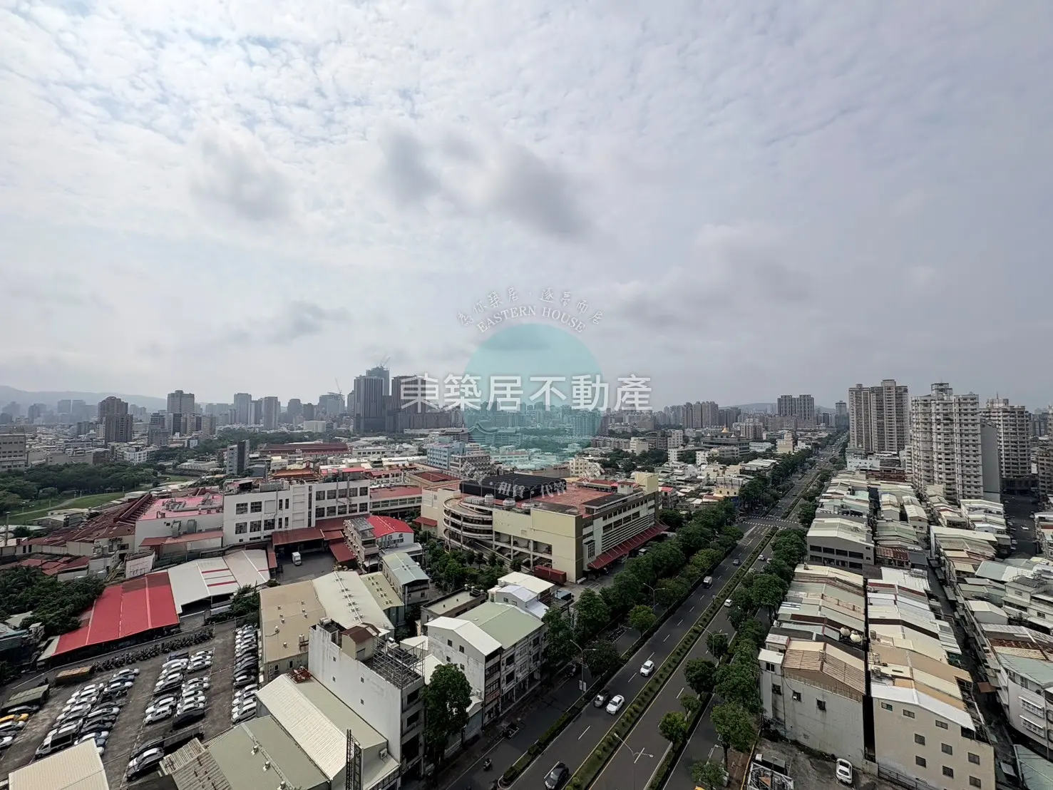 3 bedrooms apartment for sale in Sanmin District, Kaohsiung City | NT$ 14 880 000 | 20 ping slide 6