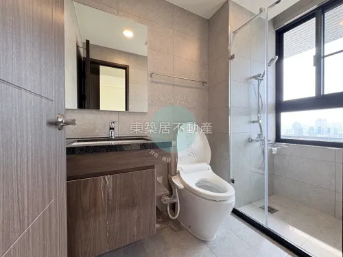 3 bedrooms apartment for sale in Sanmin District, Kaohsiung City | NT$ 14 880 000 | 20 ping slide 7