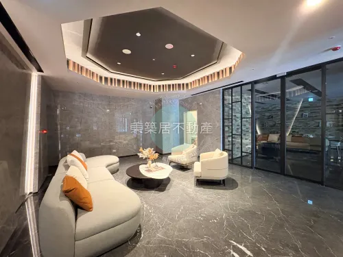 3 bedrooms apartment for sale in Sanmin District, Kaohsiung City | NT$ 14 880 000 | 20 ping slide 14