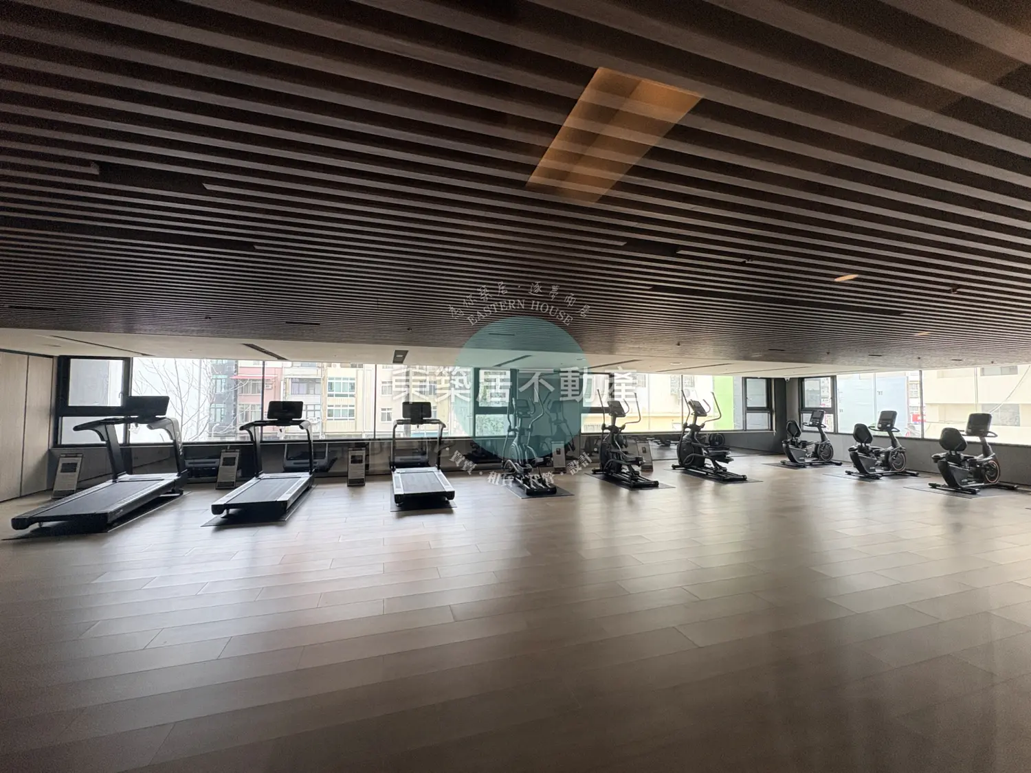 3 bedrooms apartment for sale in Sanmin District, Kaohsiung City | NT$ 14 880 000 | 20 ping slide 19